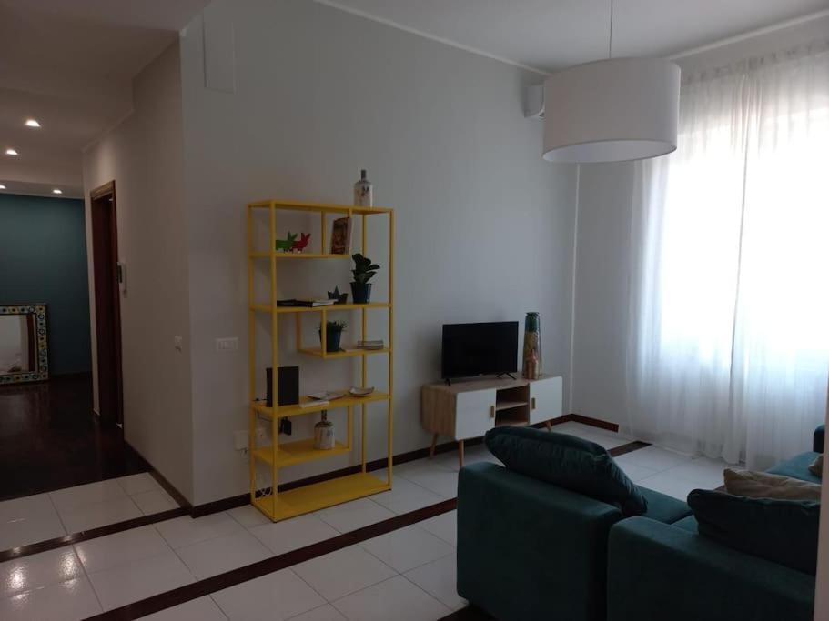 Giulia Town House Tra Citta E Mare Διαμέρισμα Σαλέρνο Εξωτερικό φωτογραφία