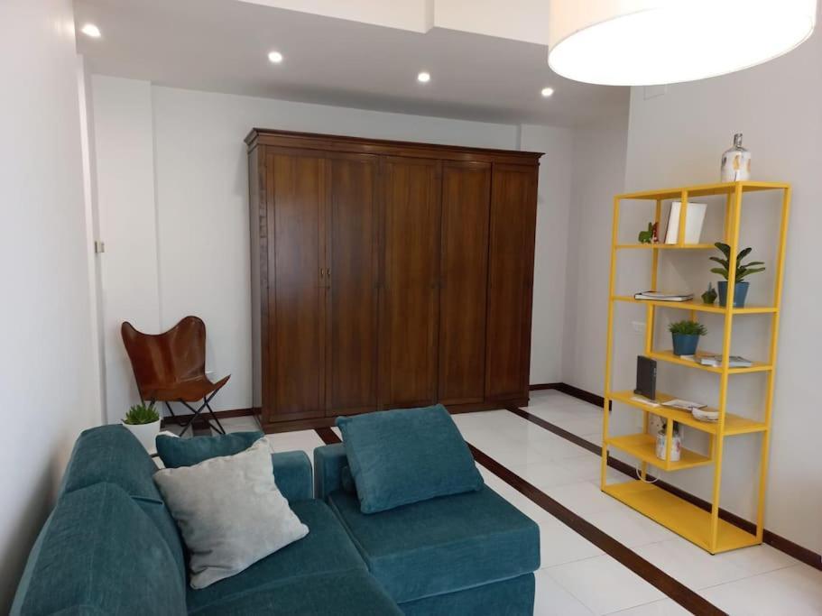 Giulia Town House Tra Citta E Mare Διαμέρισμα Σαλέρνο Εξωτερικό φωτογραφία